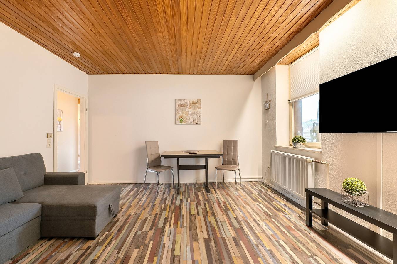 Entire apartment, Apartment '9' with Private Terrace, Shared Garden and Wi-Fi in Thaleischweiler-Fröschen, Palatinate