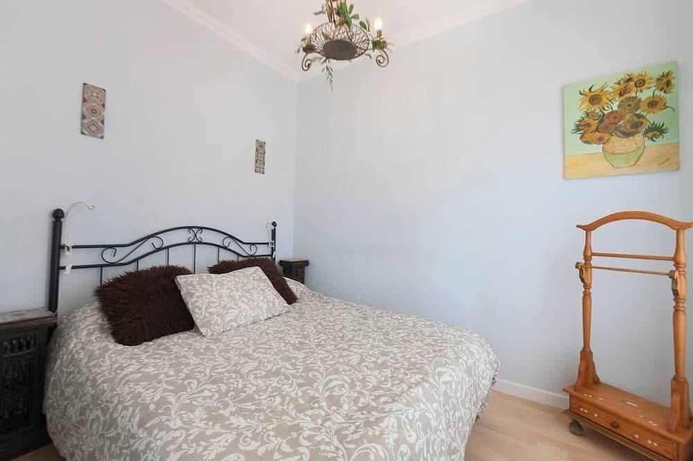 Entire apartment, Teranga: Piso en Plaza Mayor de Valladolid in Valladolid, Valladolid Province