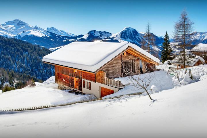 Chalet pour 8 personnes, avec sauna et jardin, animaux acceptés à Manigod