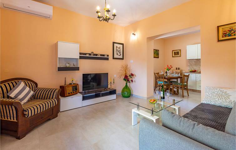 Ferienwohnung für 4 Personen, mit Terrasse in Sisan - 3