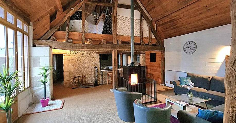 Maison d’hôte pour 6 personnes, avec Terrasse et Jacuzzi ainsi que Jardin et Piscine à Mosnes
