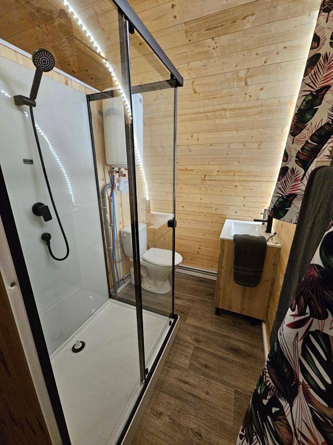Location de vacances pour 2 personnes, avec Terrasse et Jardin à Montmartin-sur-Mer - 3