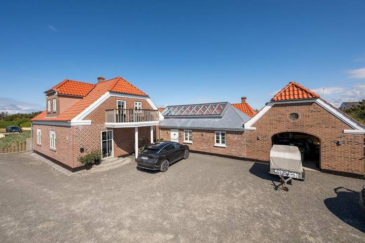 Villa per 16 persone, con balcone/terrazza e idromassaggio nonché sauna - 1