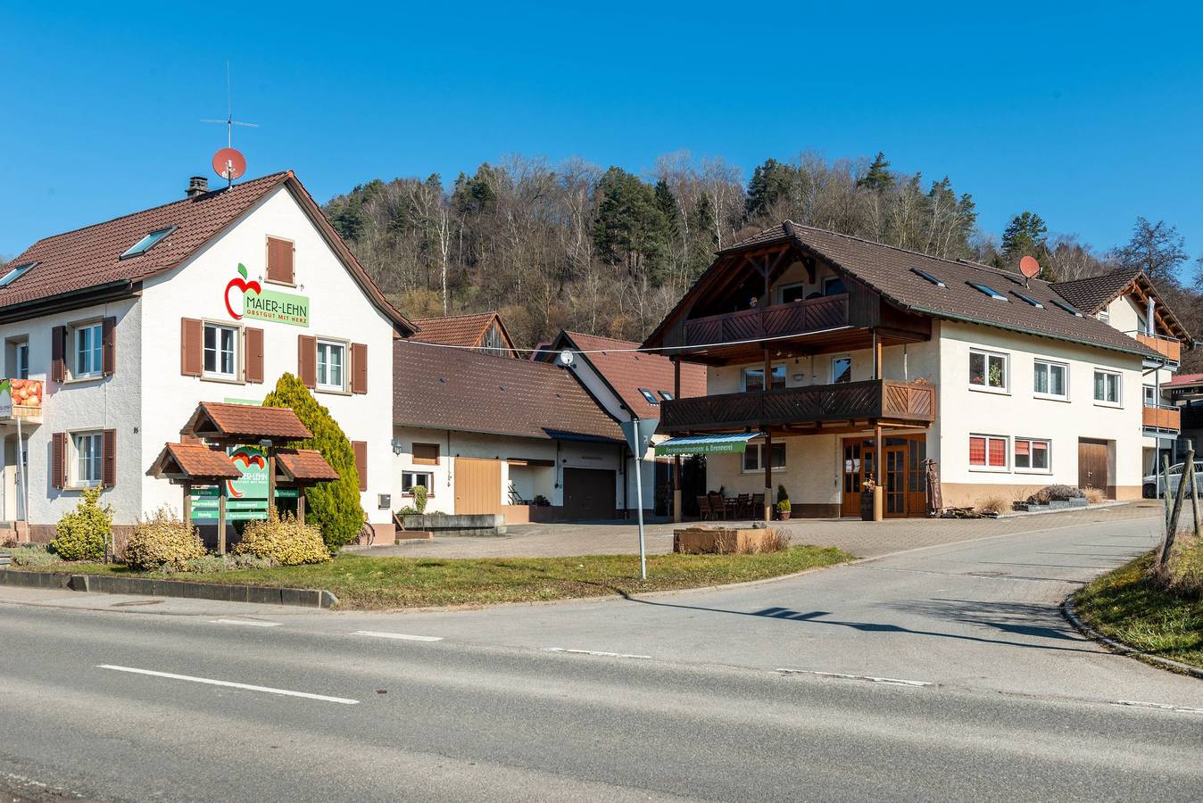 Ganze Wohnung, Ferienwohnung 'Baumkrone' mit Gemeinschaftsgarten, Balkon und Wi-Fi in Stockach, Landkreis Konstanz