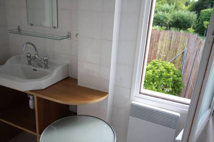 Location de vacances pour 3 personnes, avec terrasse à Breuillet - 4