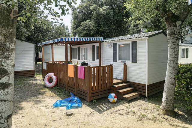 Knaus Campingpark Nürnberg Mobilehome Mars für 5 Personen in Núremberg, Frankenalb