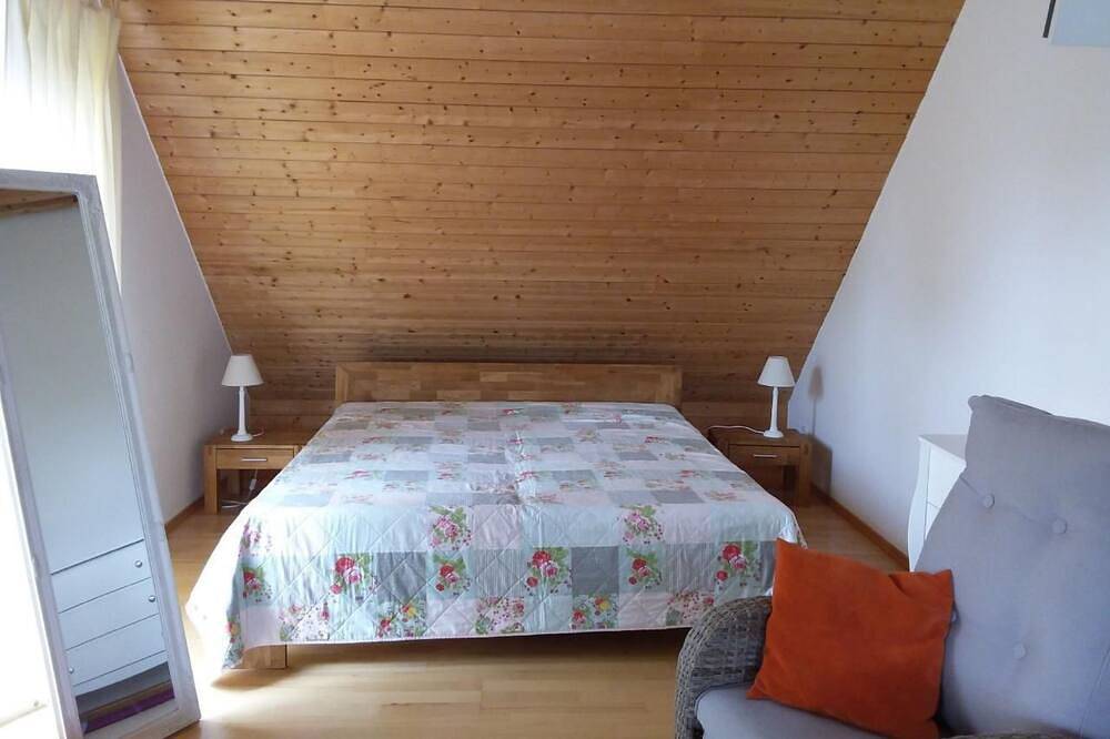 Ganze Wohnung, Schmetterling in Sehlen, Bergen auf Rügen und Umgebung