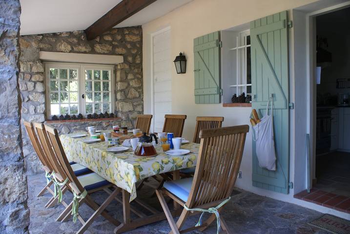Gîte pour 6 personnes, avec piscine à Bagnols-en-Forêt - 3