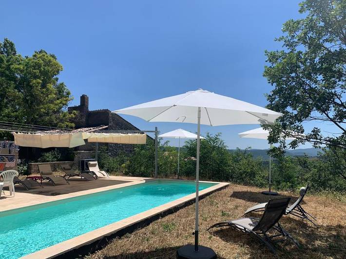 Location de vacances pour 10 personnes, avec piscine ainsi que jardin et vue, animaux acceptés à Revest-des-Brousses - 2