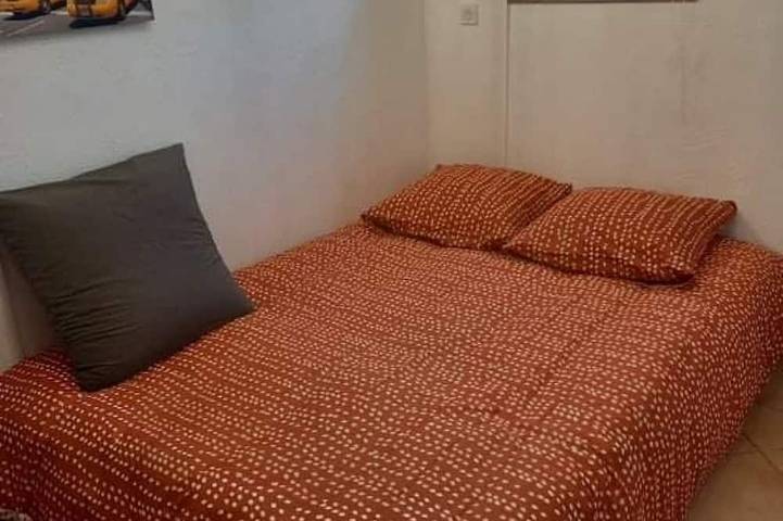 Ganze Wohnung, Comfortable air-conditioned studio in a quiet villa 15 km from Cannes in Peymeinade, Mittelmeerküste (Frankreich)