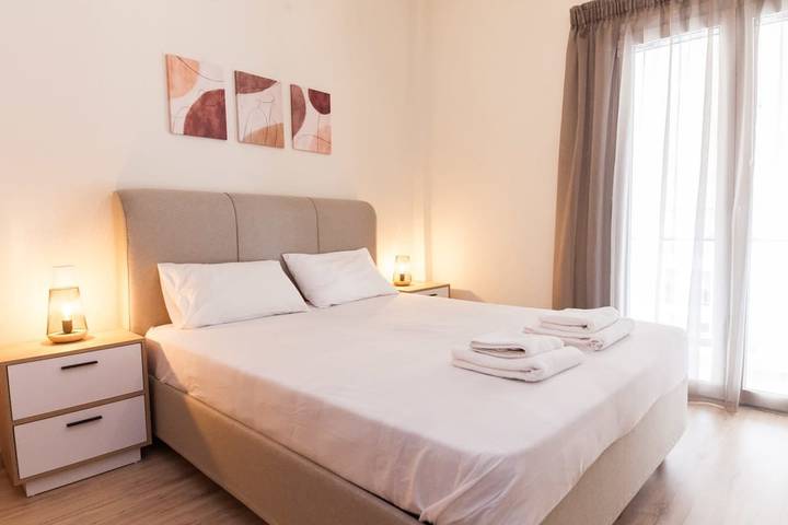 Appartement entier, Appartement de vacances pour 5 personnes avec jardin in Section centrale d'Athènes, Athènes