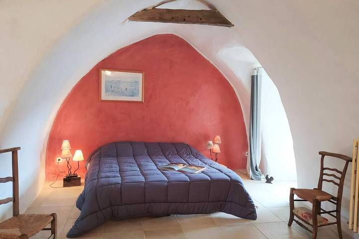 Location de vacances pour 8 personnes, avec jardin à Saint-Georges-de-Lévéjac - 3