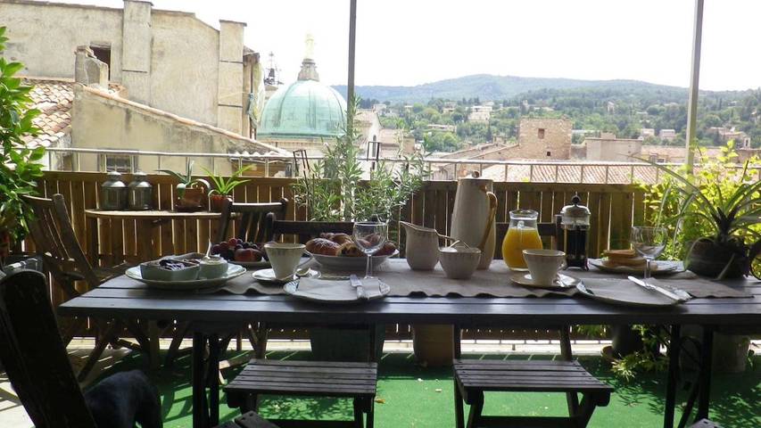 Chambre d’hôte pour 2 personnes, avec Terrasse et Vue à Apt