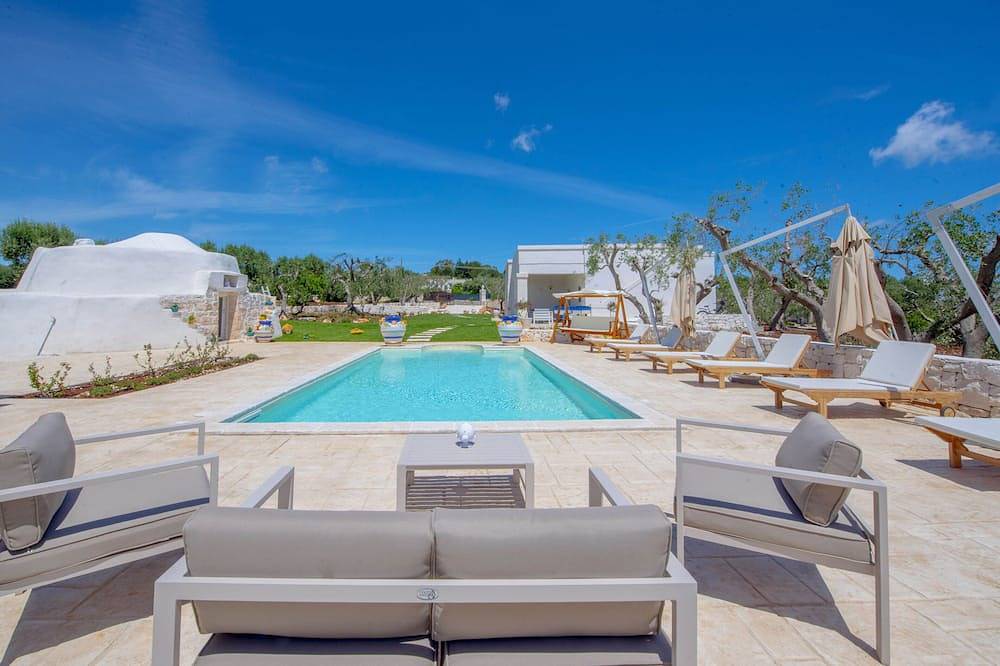 Trullo Lillo -Trullo & private swimming pool in Marina di Ostuni, Salento