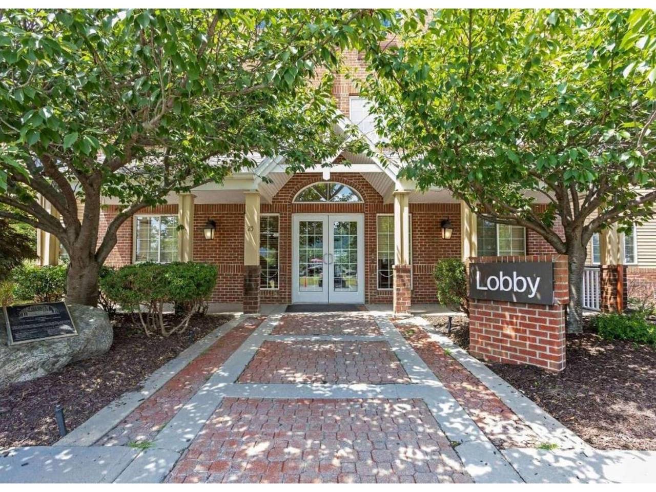 Entire apartment, Studio6 Fishkill 2 Full Beds, Mobil Tub, Nsmk Kitchen in Fishkill, Dutchess County