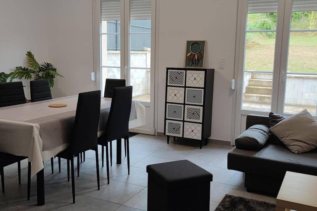 Appartement entier, Three-Bedroom Apartment in Pontpoint, Oise