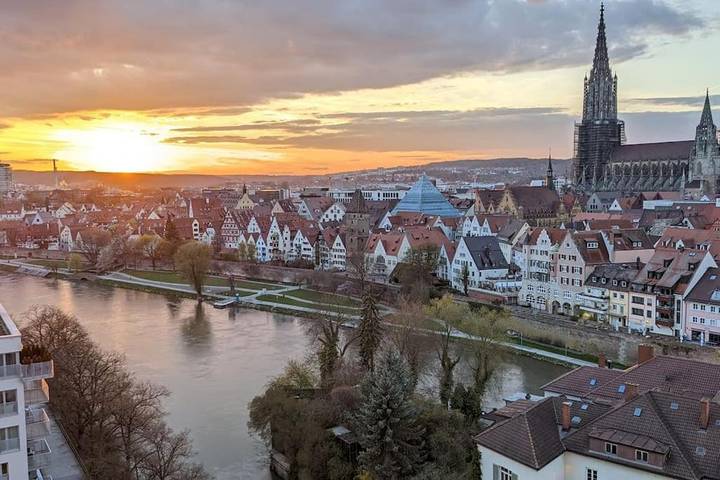 Ferienwohnung für 3 Personen, mit Ausblick und Balkon in Neu-Ulm