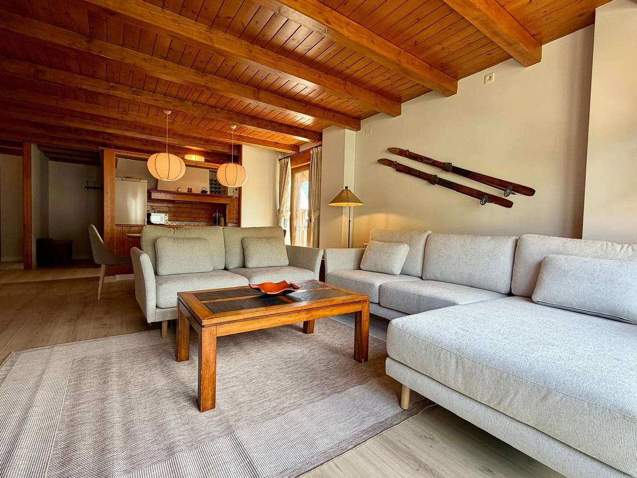 Appartement entier, Appartement de vacances pour 7 personnes avec balcon in Vielha, Vielha e Mijaran