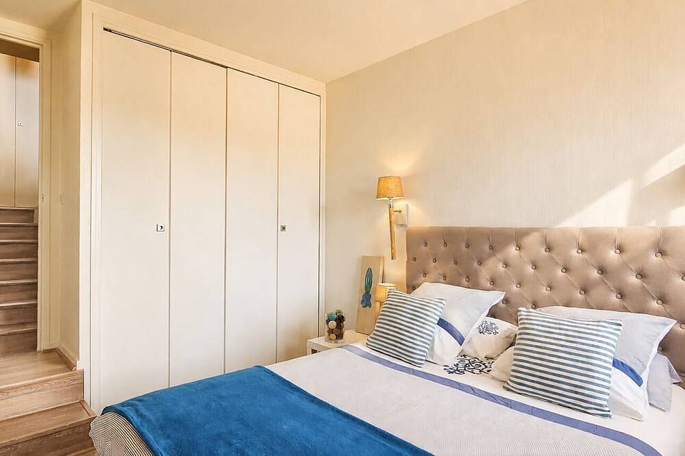 Appartement entier, Triplex magnifique vue mer et bassin marina depuis le balcon, proche du centre in Deauville, Région de Lisieux