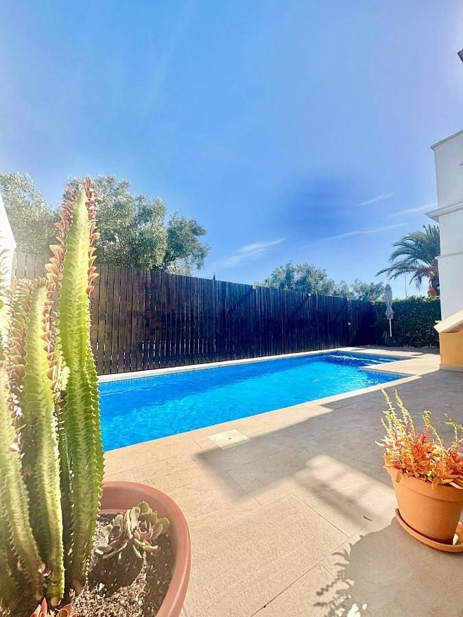 Chalet para 4 personas, con jardín además de vistas y piscina en Provincia de Murcia