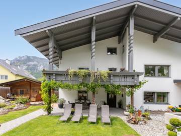 Hütte für 4 Personen, mit Terrasse und Garten, mit Haustier in Kaisergebirge