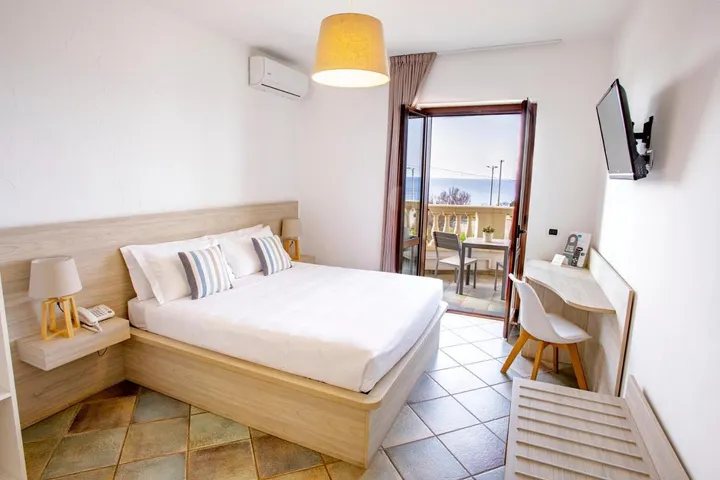 Hotel para 3 personas, con terraza - 1