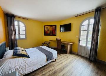 Hôtel pour 2 personnes, avec jardin et vue à Gond-Pontouvre