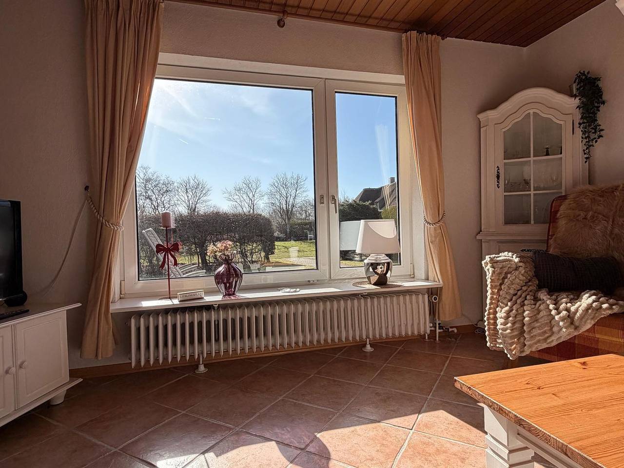 Bungalow Ruhewinkel 2, mit eigenem Angelteich in Alkersum, Föhr