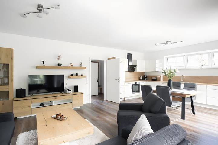 Hel lejlighed, Apartment 1, ground floor, 85 sqm, 2 bedrooms, for up to 4 people in Potsdam, Mittelmark