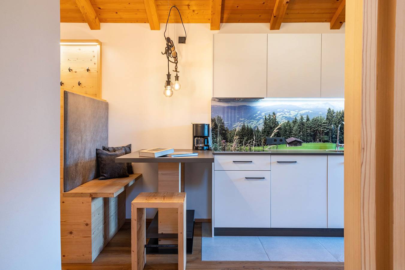 Ganze Wohnung, Ferienwohnung "Schreiberhof Charme" mit Bergblick, Gemeinschaftsgarten und Wlan in Lajen, Dolomiti Superski