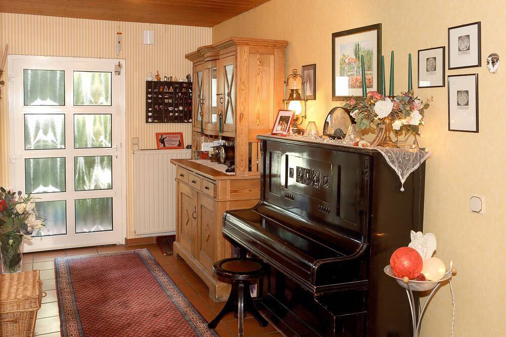 Ferienwohnung in Waldmohr - Das Ferienhaus Rose für Familien, Paare und Beruf in Waldmohr, Saar-Nahe-Bergland