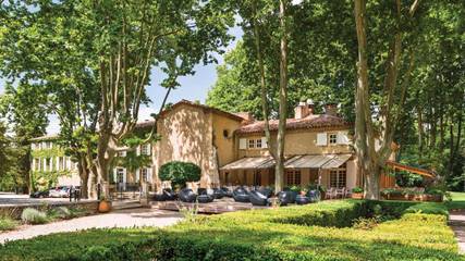 Hôtel pour 2 personnes, avec sauna et jardin ainsi que piscine et jacuzzi à Mallemort