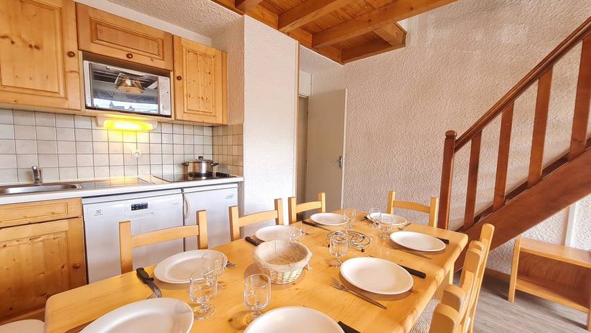 Gîte pour 8 personnes, avec balcon dans Office De Tourisme Des Deux Alpes Front De Neige - 3