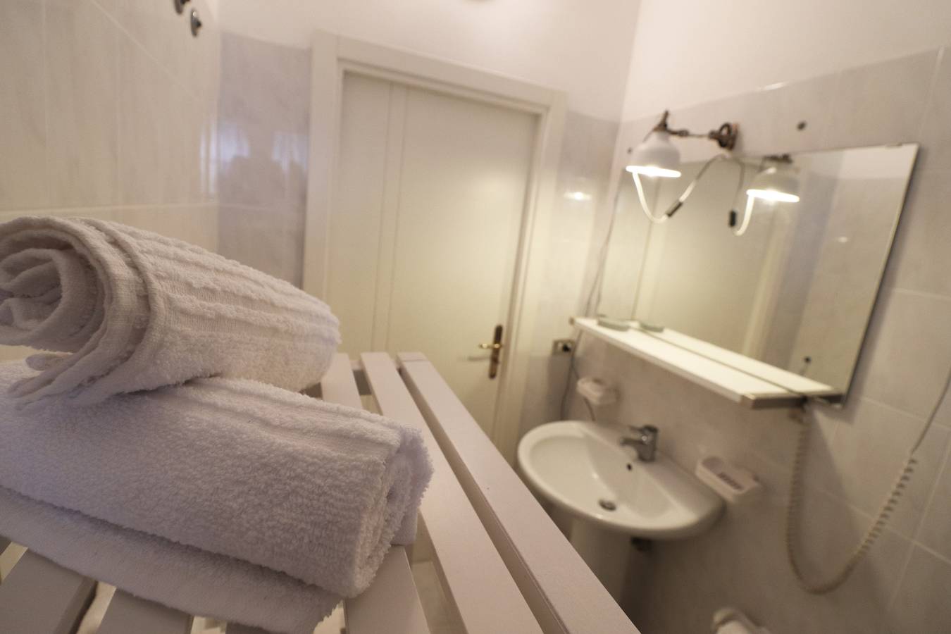 Geheel appartement, Vakantieappartement voor 3 personen met balkon/terras in Baia dei Turchi, Ontranto en omgeving