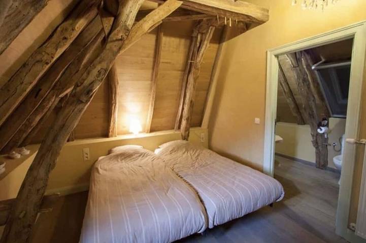 Location de vacances pour 7 personnes, avec jardin et piscine ainsi que sauna et terrasse à Saint-Chamassy - 3