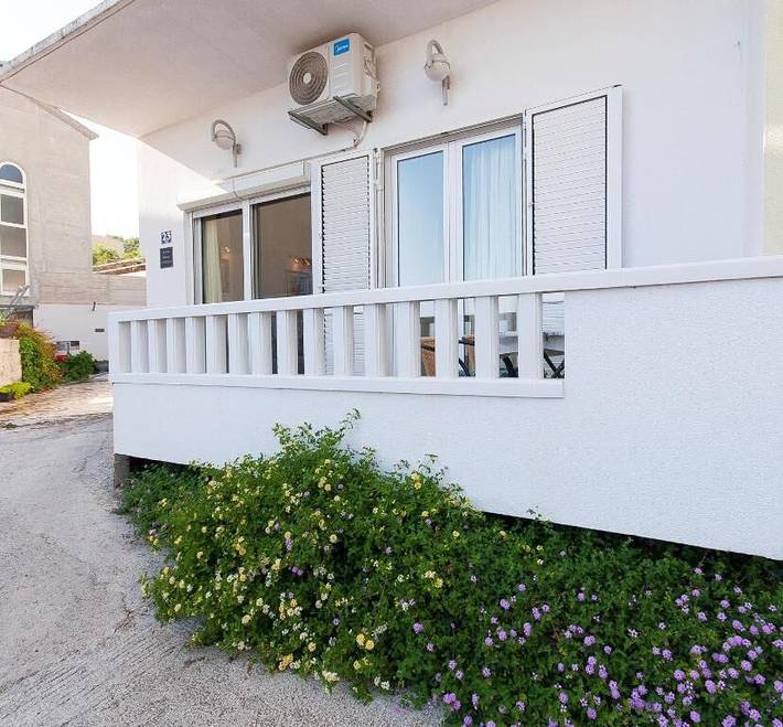 Ferienhaus mit Meerblick für 8 Personen, mit Garten in Split-Dalmatien - 4