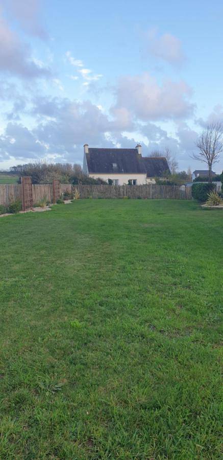 Location de vacances pour 10 personnes, avec jardin à Tréogat - 3