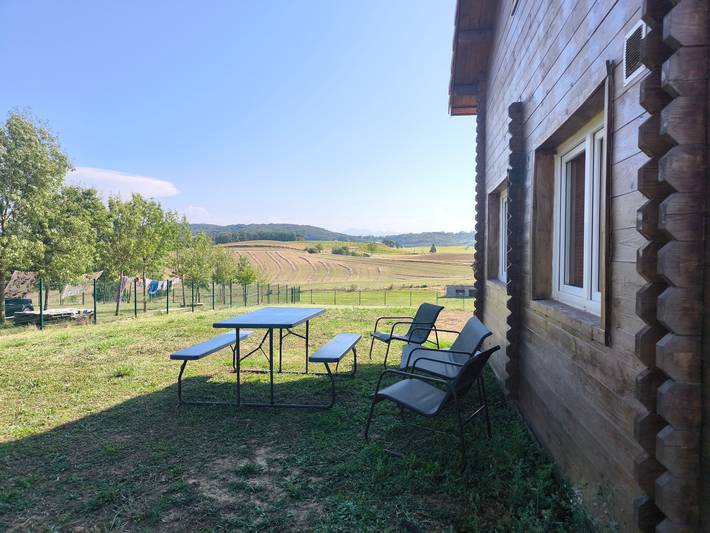 Location de vacances pour 6 personnes, avec jardin à Lafage (Aude)