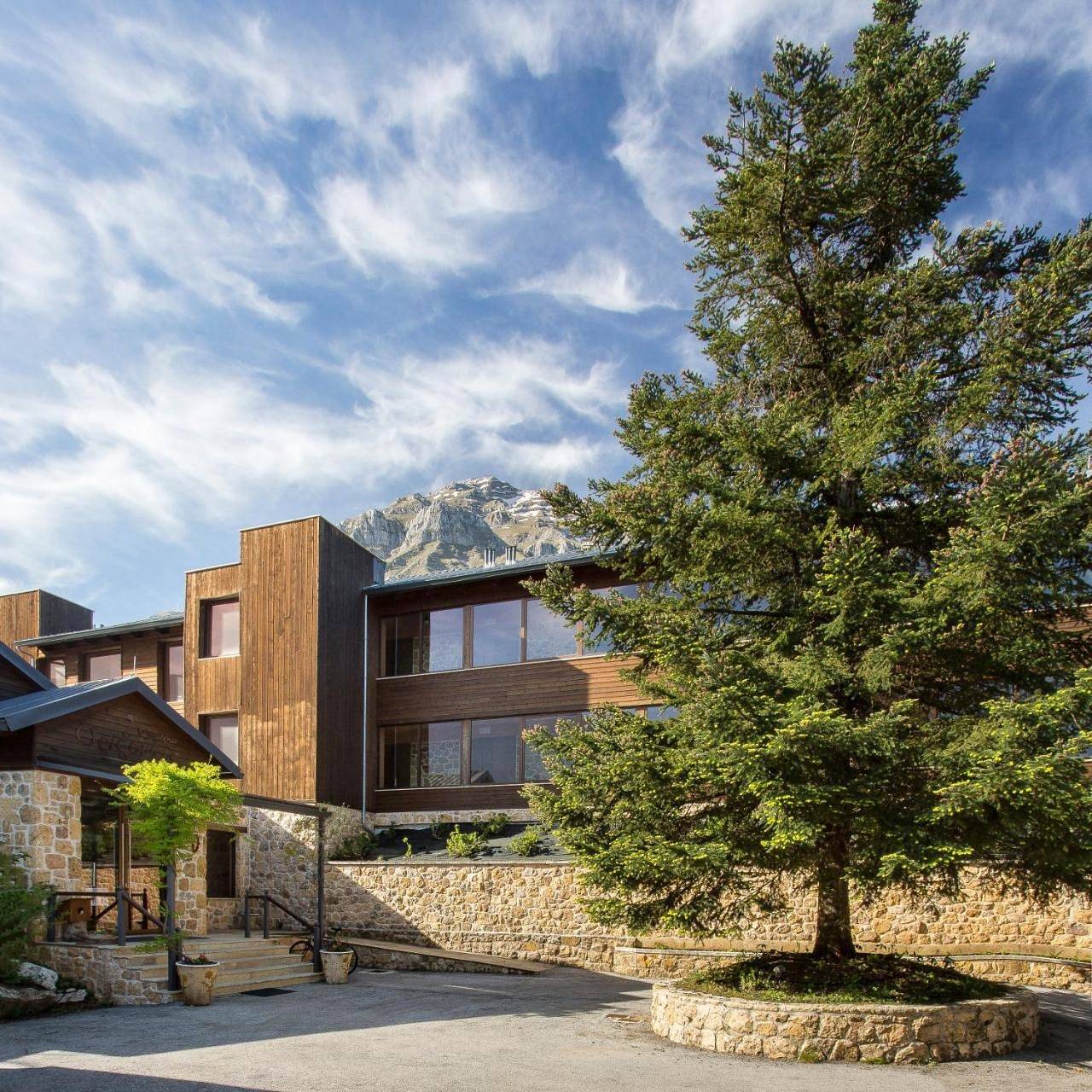 Orizontes Tzoumerkon Hotel Resort in Tsopela, Janina regionalna Preweza