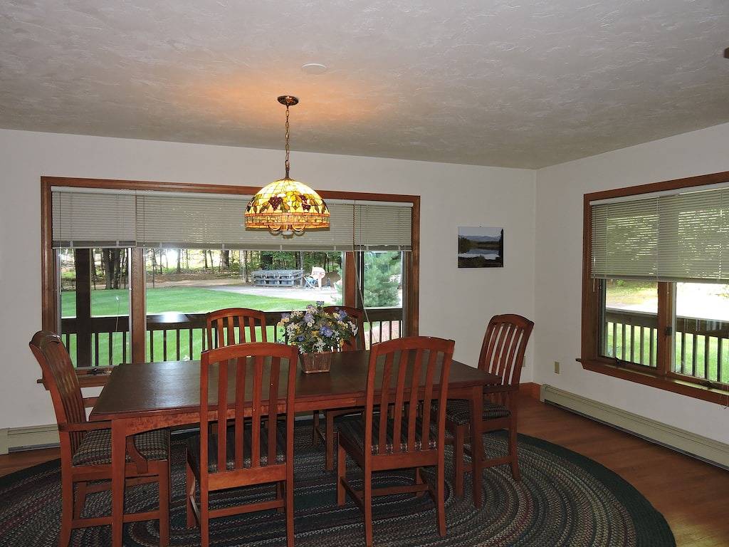 Large Suissevale Winnipesaukee Home 2 Minute Walk To Beach in Moultonborough, Lake Winnipesaukee