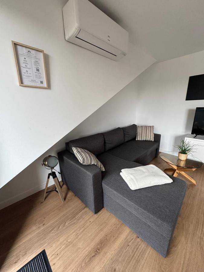 Gîte pour 4 personnes, avec piscine ainsi que terrasse et jardin dans Hersin-Coupigny - 2