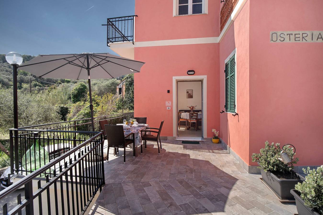 Maison de vacances 'Cà Du Mandaìn' avec vue sur la montagne, terrasse privée et climatisation in San Bartolomeo al Mare (City), San Bartolomeo al Mare