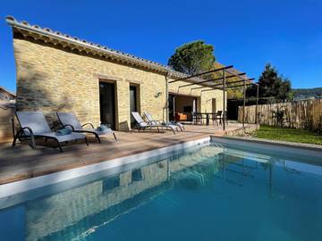 Cottage pour 6 personnes, avec piscine et jardin, animaux acceptés à Sablet