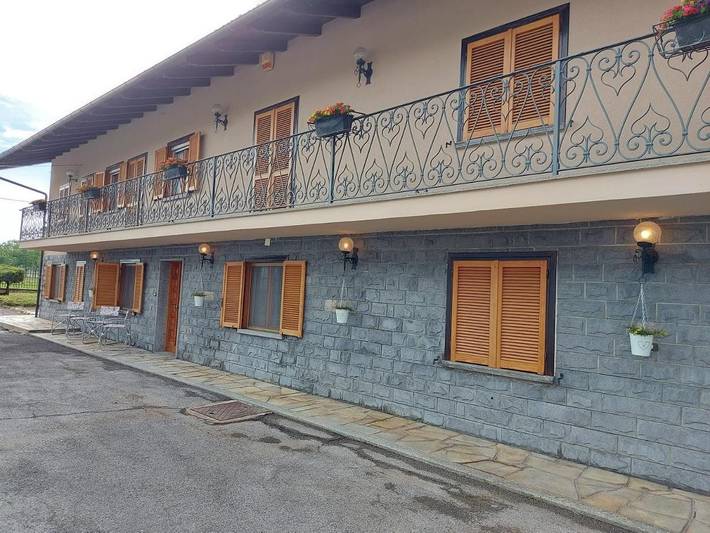 Location de vacances pour 6 personnes, avec vue et jardin à Coni - 3