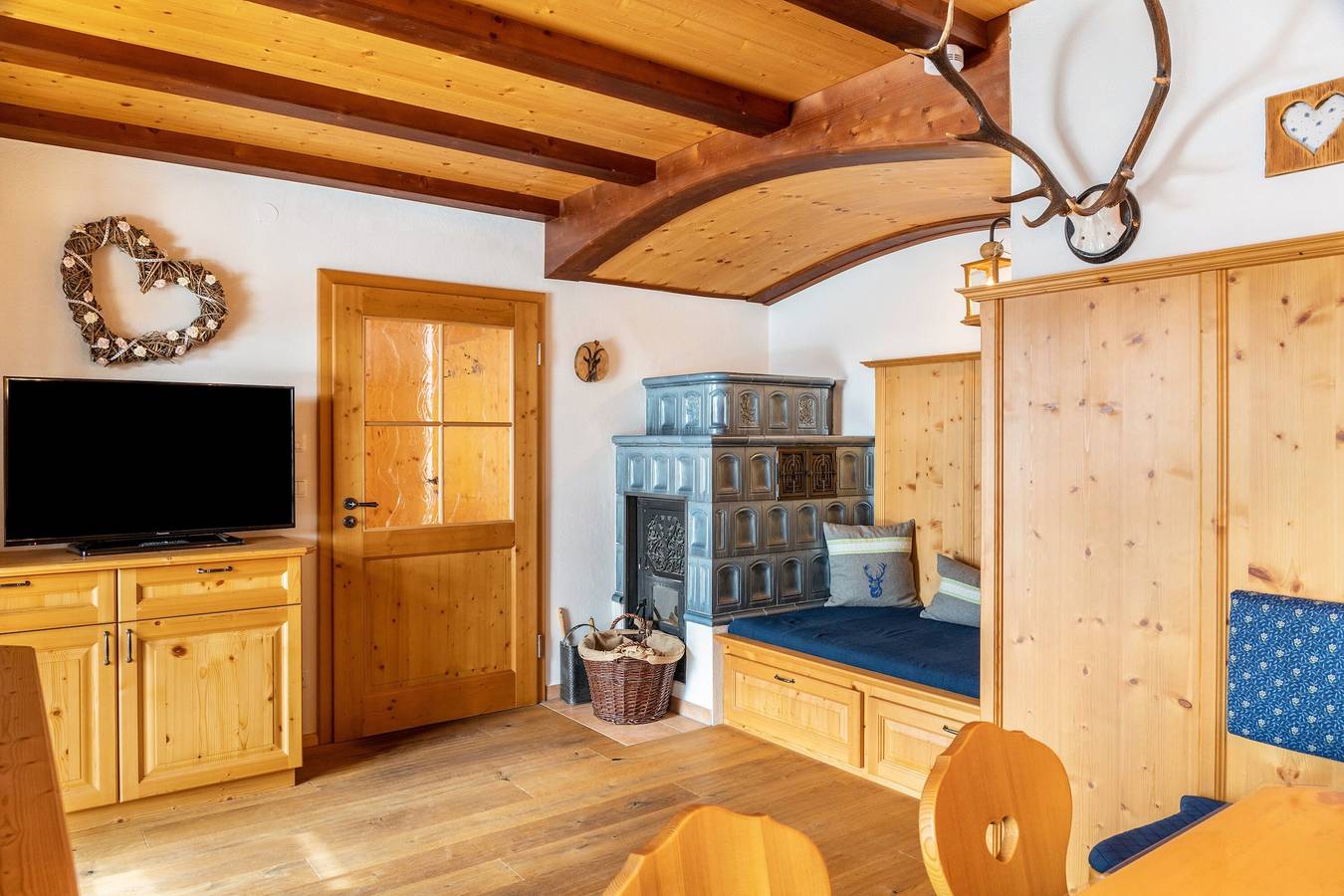 Ferienhaus 'Bletschers Hoamat' mit Bergblick, privater Terrasse und Wlan in Mittenwald, Bayerische Alpen