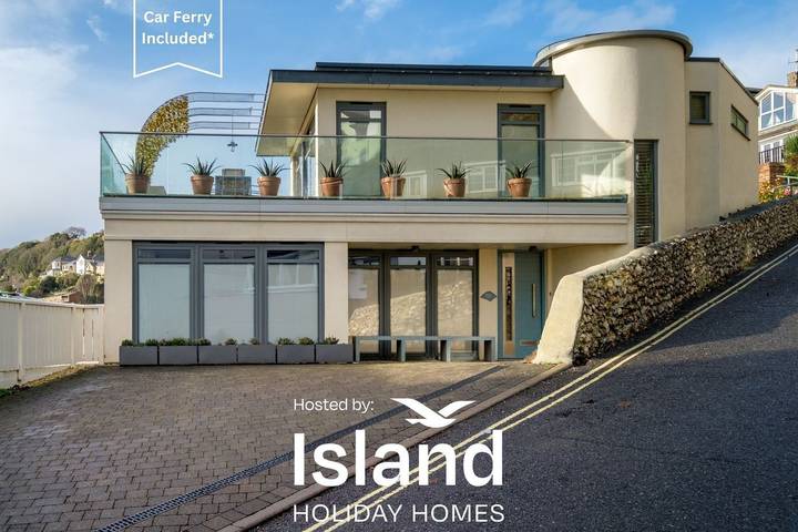 Beach house for 6 people, with balcony, child-friendly on the Isle of Wight