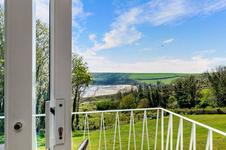 Holiday rental for 4 people, with Balcony and Ocean view as well as View in Freshwater East