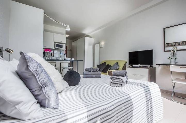 Appartement entier, Incroyable studio de détente avec vue sur la montagne et WIFI haut débit in El Durazno, Puerto de la Cruz