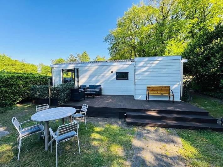 Chalet voor 4 personen, with terras and uitzicht as well as tuin - 1