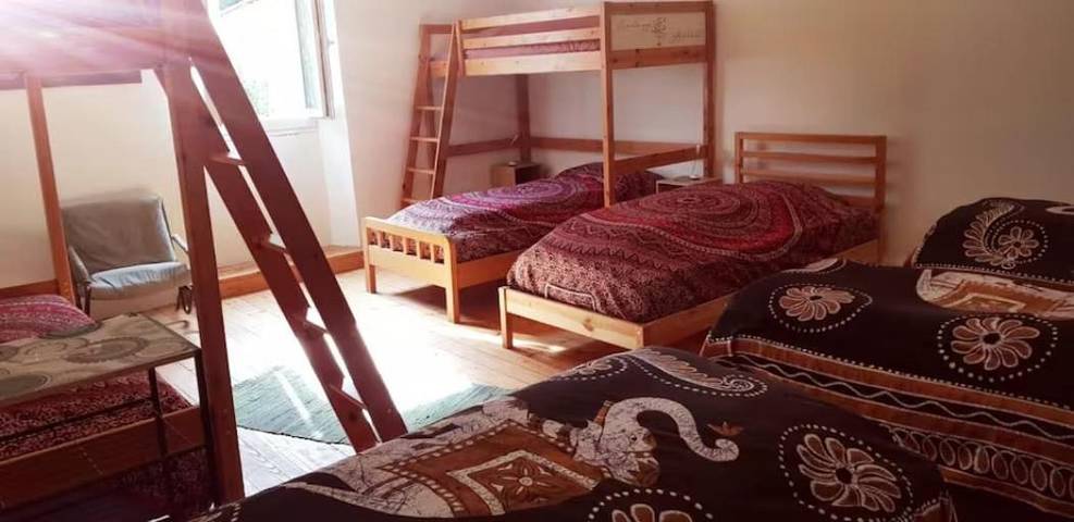 Chambre d’hôte pour 8 personnes, avec Terrasse ainsi que Jardin et Vue